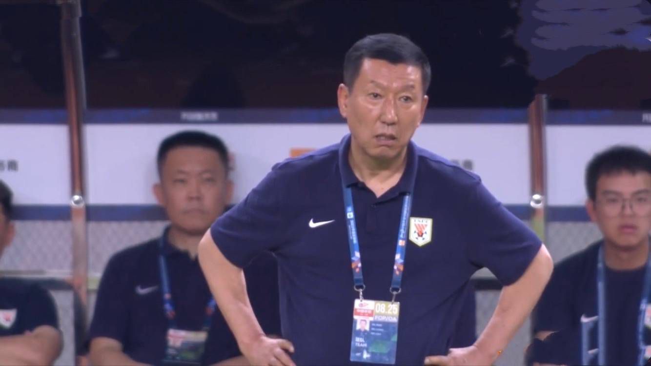 解开英语老师丰满的乳罩视频